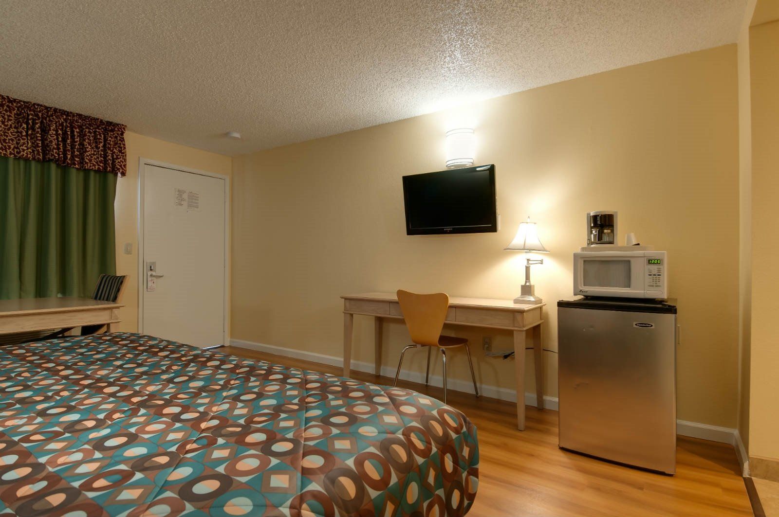 Vagabond Inn Bakersfield South - thumb 11