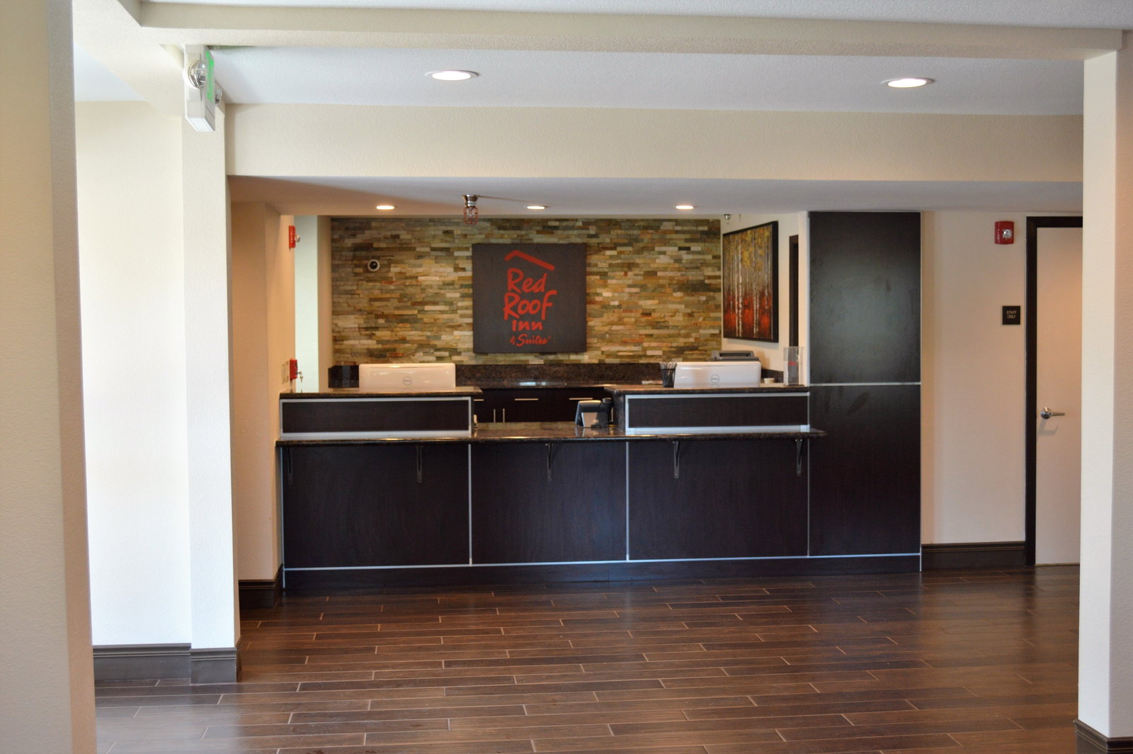 Red Roof Inn & Suites Sacramento North - thumb 7