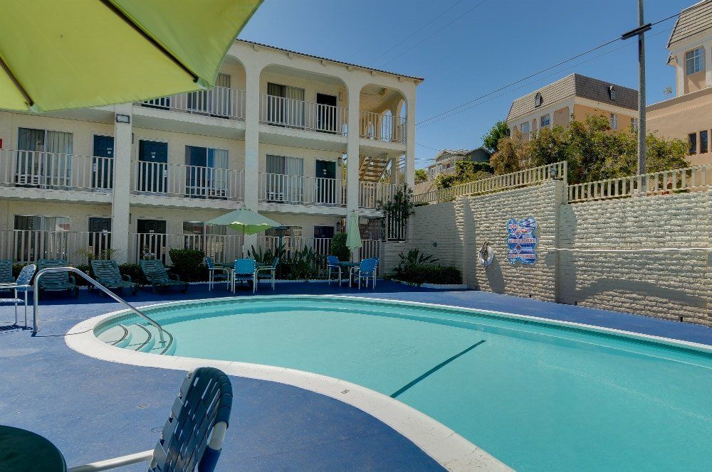 Vagabond Inn San Pedro - thumb 17