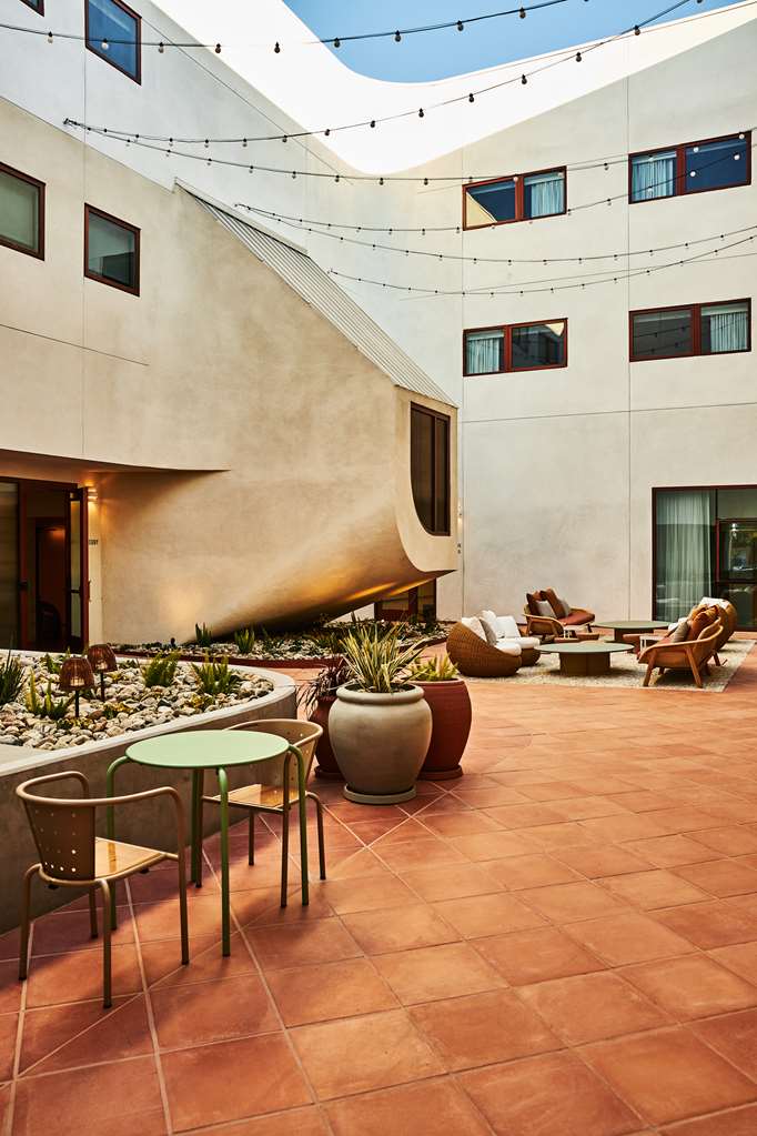Alsace Hotel - thumb 2