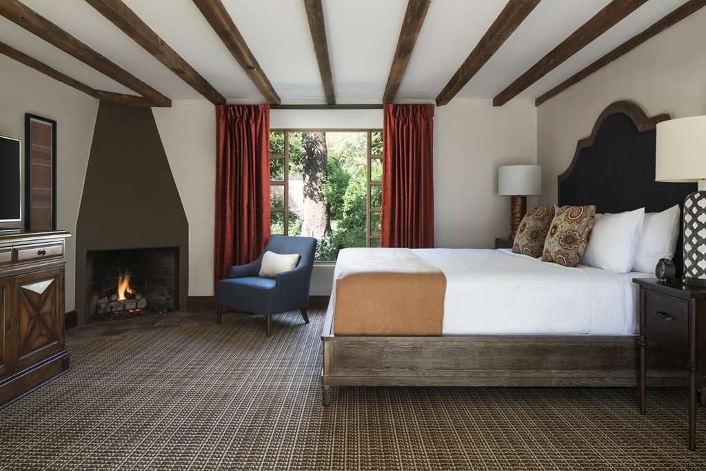 Royal Palms Resort And Spa - thumb 3