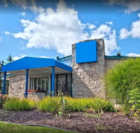 Travelodge by Wyndham Lansing - Accommodation Indiana