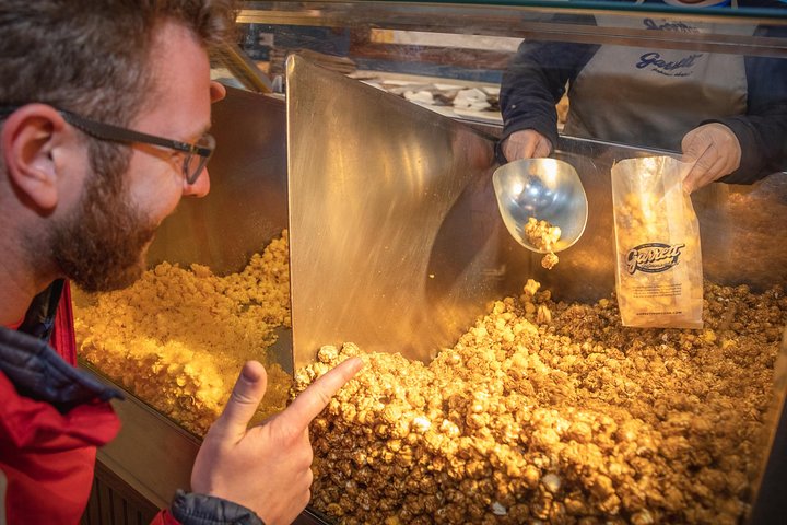 Best Of Chicago: History & Culture Tour With Chocolate And Popcorn - thumb 0