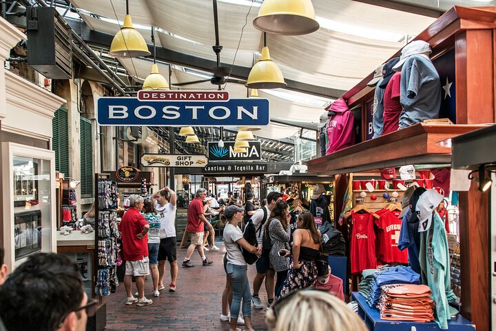 Boston Historic Taverns Tour with Drinks Apps  Round-Trip Ferry