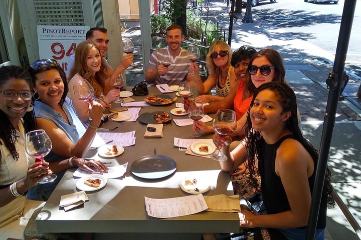 Healdsburg Wine Tasting And Food Pairing Guided Walking Tour - thumb 2