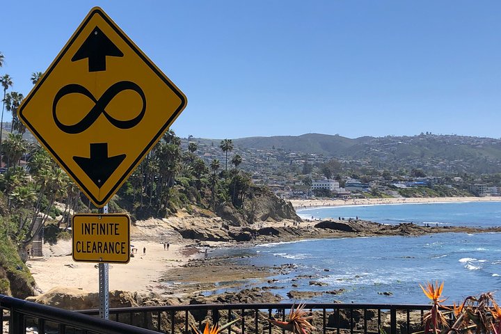 Laguna Beach Village and Hidden Beaches Tour