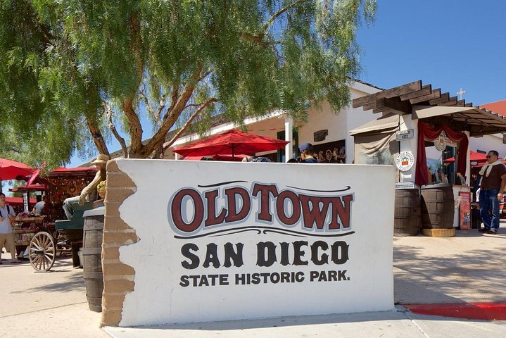 John Wayne Airport SNA Private Transfer To San Diego.