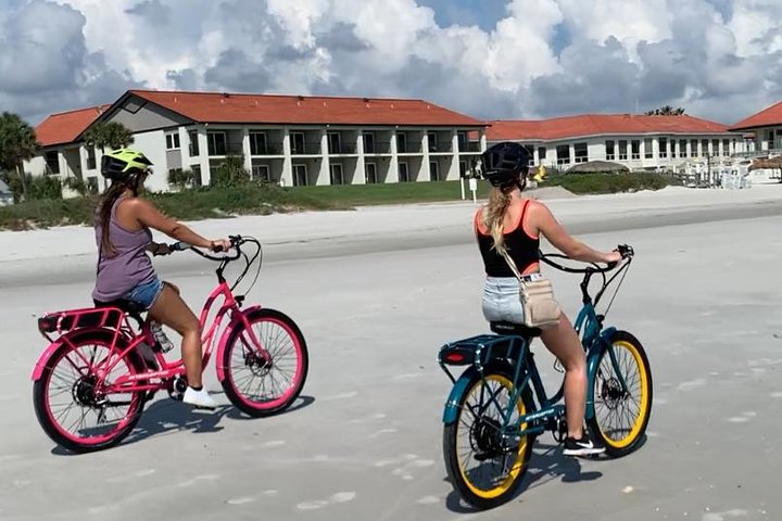 Best of the Beach E-Bike Tour