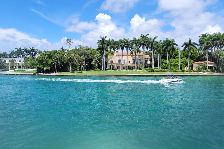 AMAZING Sightseeing BOAT Tour In Miami - thumb 0