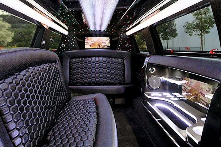 Private Transfer From Atlantic City To Atlantic City Airport ACY By Limousine - thumb 5