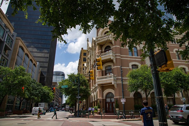 Downtown Austin Small-Group Panoramic Sightseeing Tour
