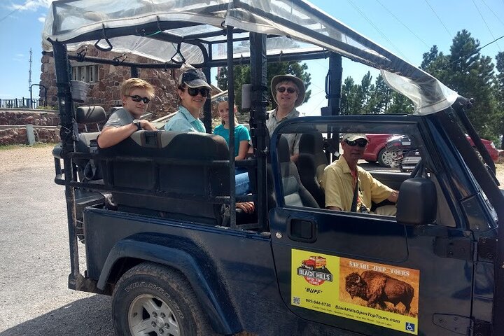 Private - Group Jeep Bison Safari - 