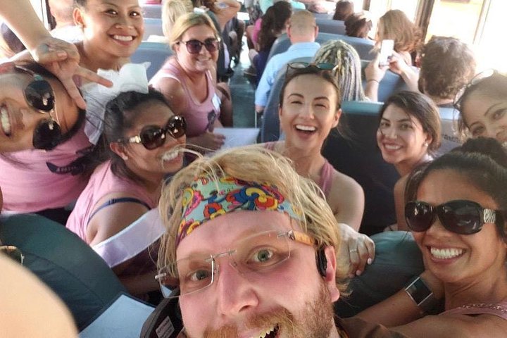 Austin Food Tour by Bus with Live Band On Board