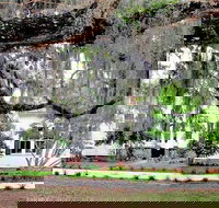 Hilton Head Honey Horn Admission with Guided Tour - Accommodation Indiana