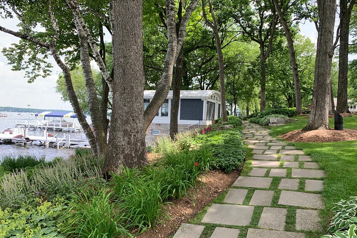 Geneva Lake Shore Path Uncover 21 miles of stories on a self-guided audio tour