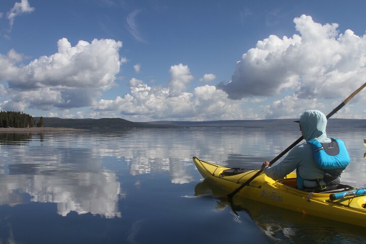 Yellowstone Lake Guided Kayaking Experience - thumb 1