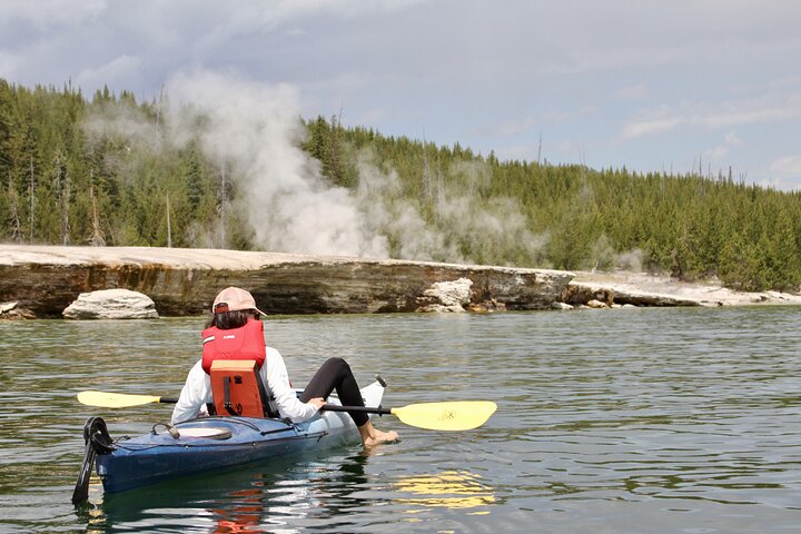 Yellowstone Lake Guided Kayaking Experience - thumb 4