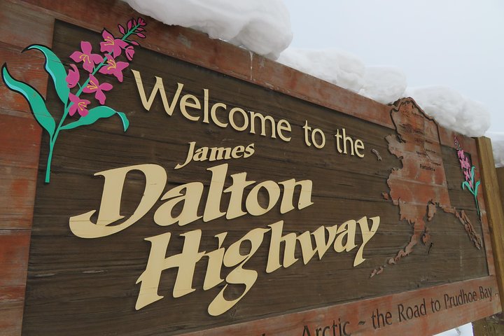 Arctic Circle Winter Fly Drive Adventure - Southbound