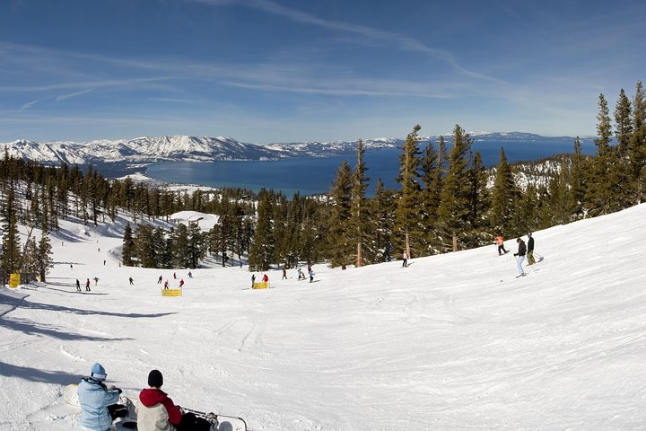 Ski or Snowboard Rental in Lake Tahoe