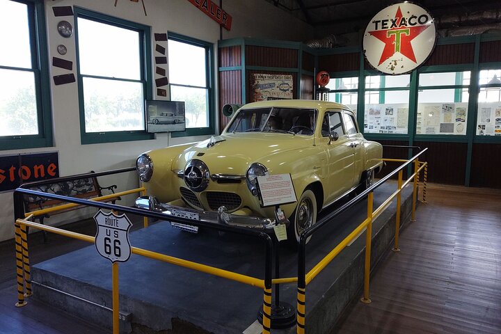 Oatman Village Western Mining Village/Museums & Scenic Route 66 Experience - thumb 1